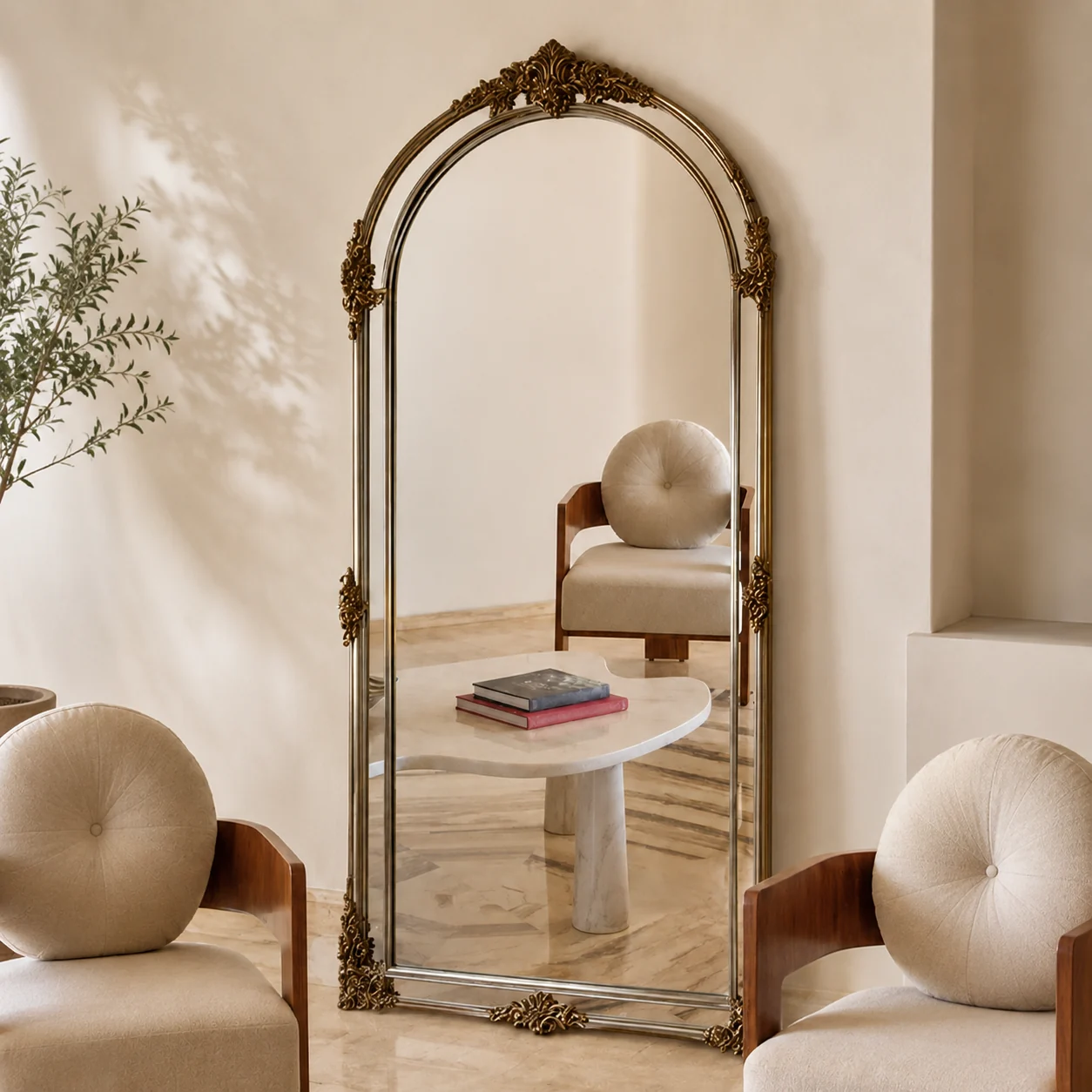 MN1012 - Ornate Arch Reflection