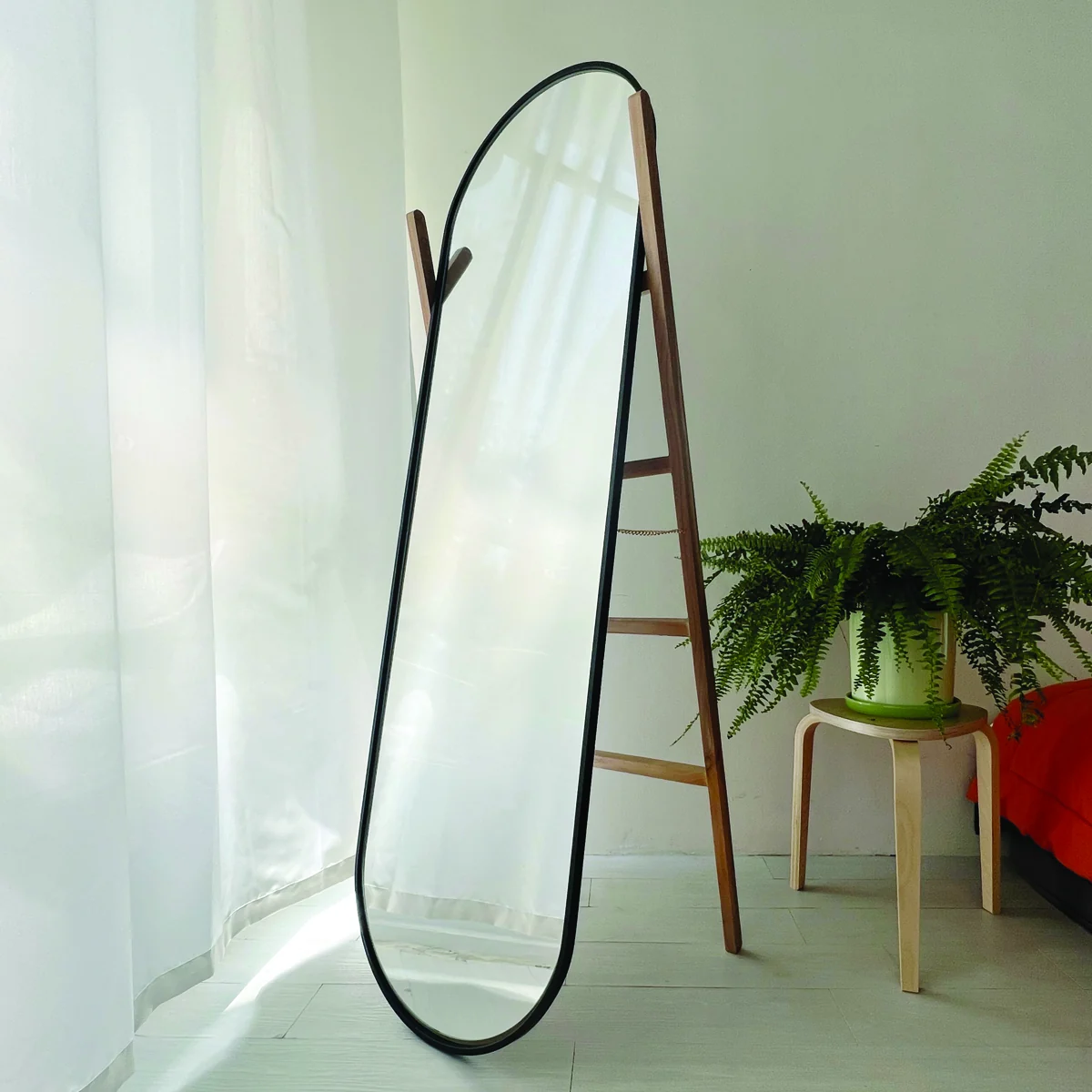 MR1008 - Window Arch Floor Mirror