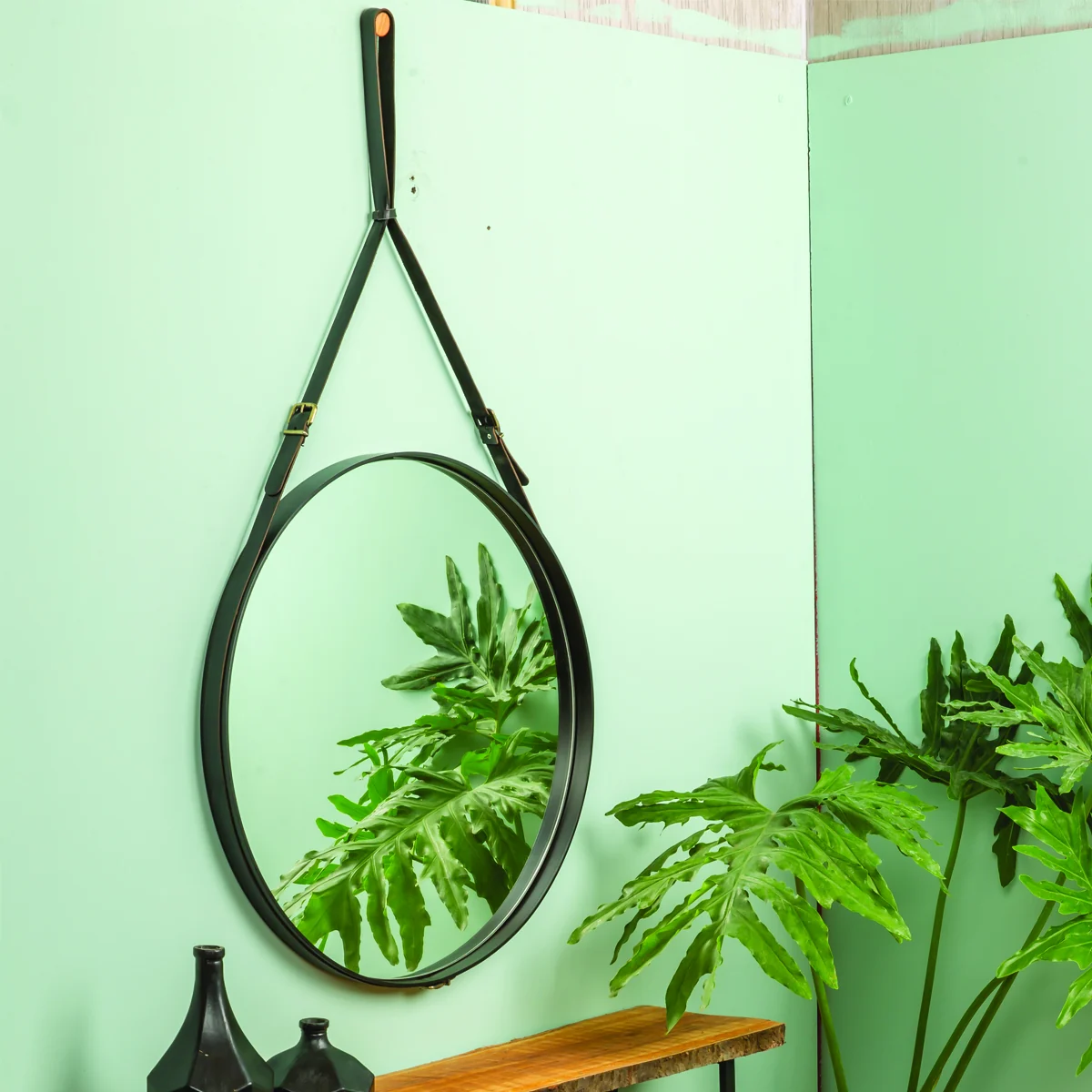 MR1017 - Strap Round Mirror